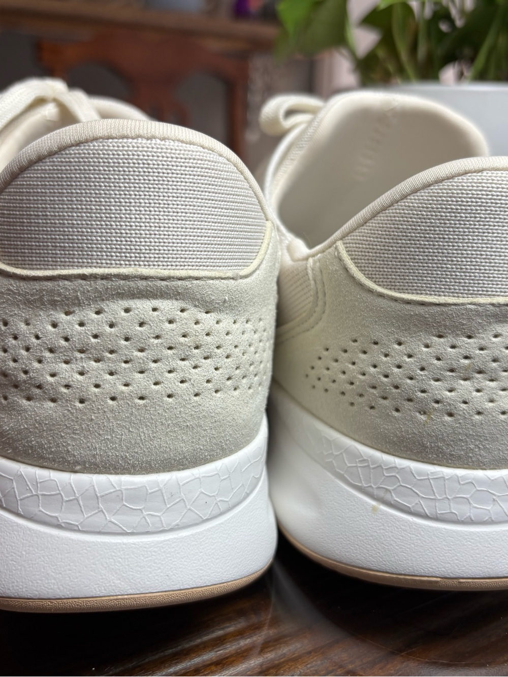 Kizik Hands Free Knit Sneakers Women’s 9.5-11 Wide White Comfort Shoes - Picture 4 of 11